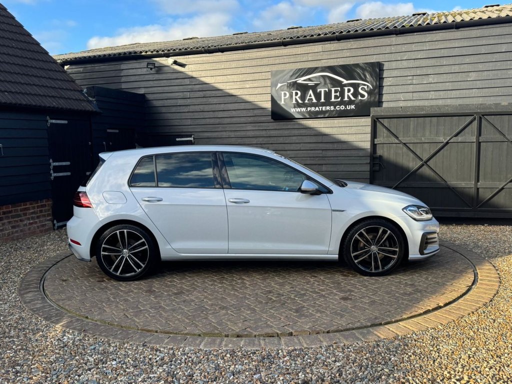 Used Volkswagen Golf 2017 for sale - 77239333: Photo 18