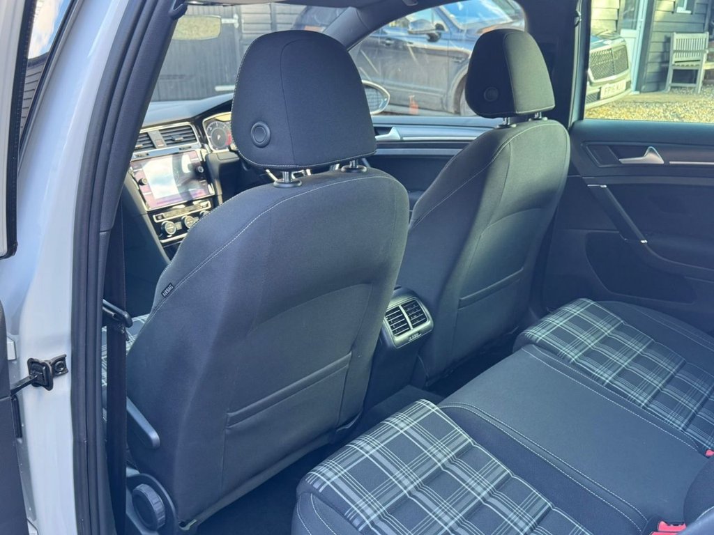 Used Volkswagen Golf 2017 for sale - 77239333: Photo 26