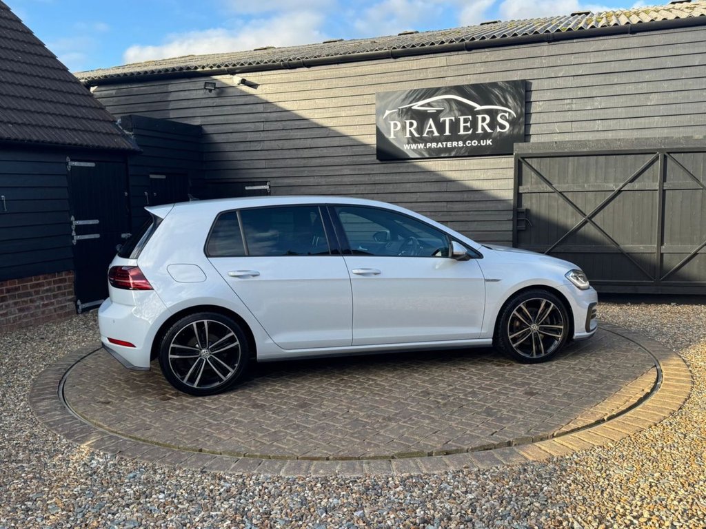 Used Volkswagen Golf 2017 for sale - 77239333: Photo 28