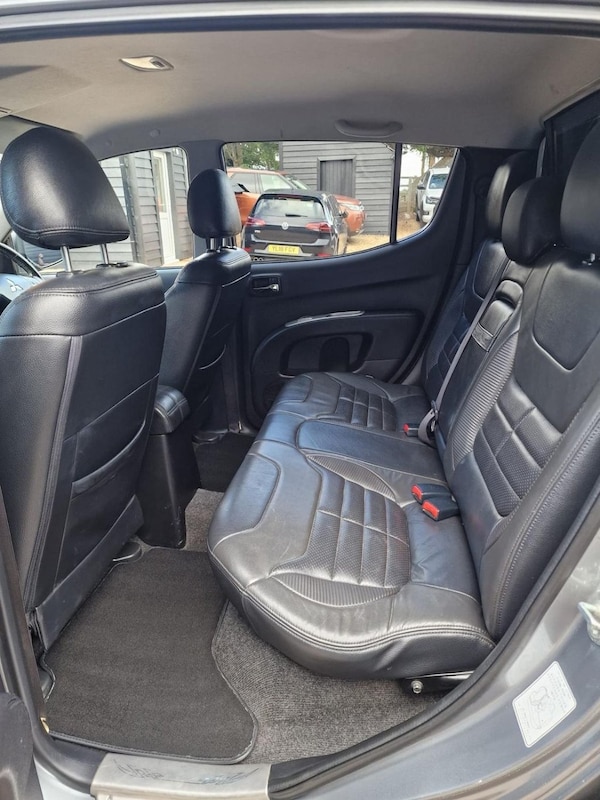 Used Mitsubishi L200 2015 for sale - 76202503: Photo 15