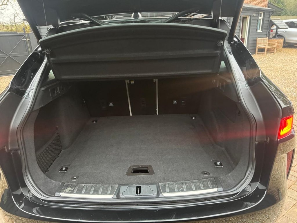 Used Jaguar F-Pace 2019 for sale - 76274064: Photo 21