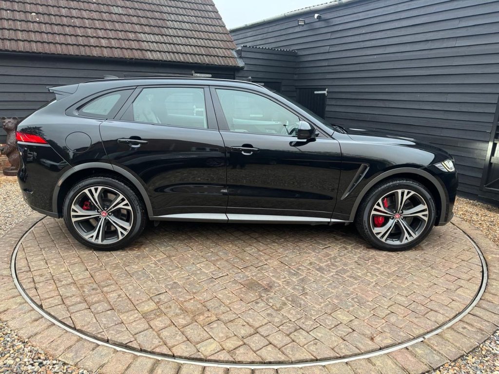 Used Jaguar F-Pace 2019 for sale - 76274064: Photo 32