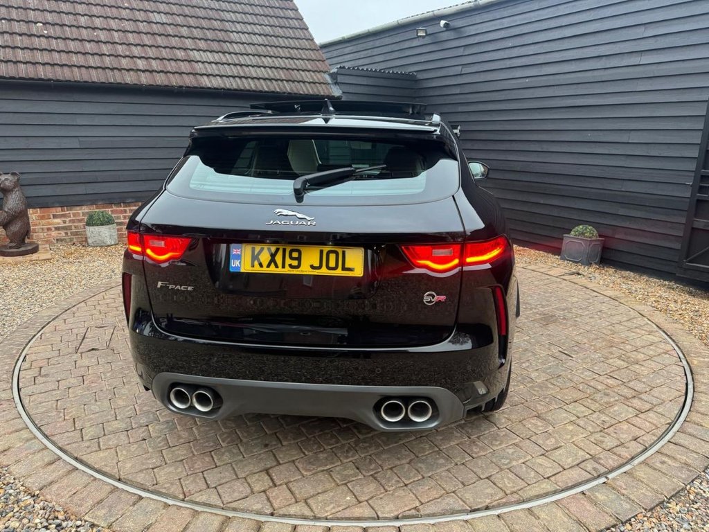 Used Jaguar F-Pace 2019 for sale - 76274064: Photo 4