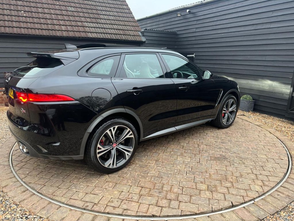 Used Jaguar F-Pace 2019 for sale - 76274064: Photo 8