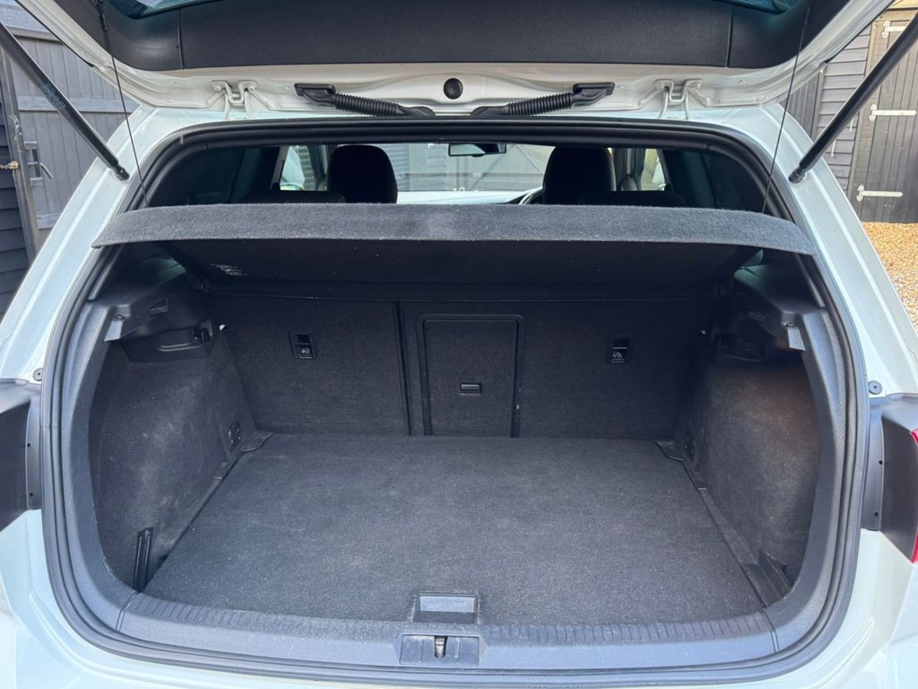 Used Volkswagen Golf 2015 for sale - 77647913: Photo 15