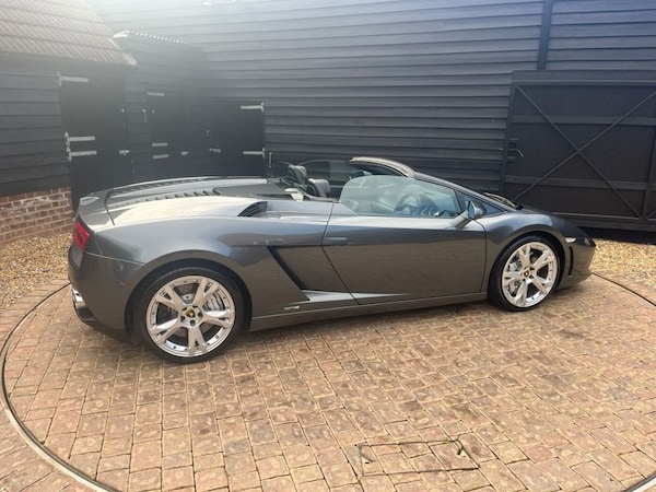 Used Lamborghini Gallardo 2011 for sale - 75122028: Photo 11