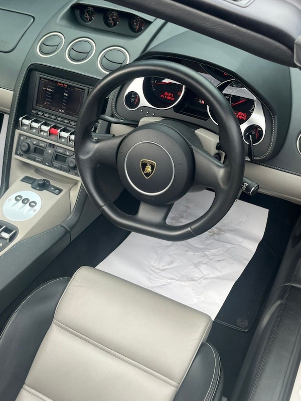 Used Lamborghini Gallardo 2011 for sale - 75122028: Photo 12