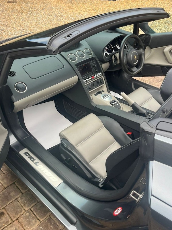 Used Lamborghini Gallardo 2011 for sale - 75122028: Photo 6