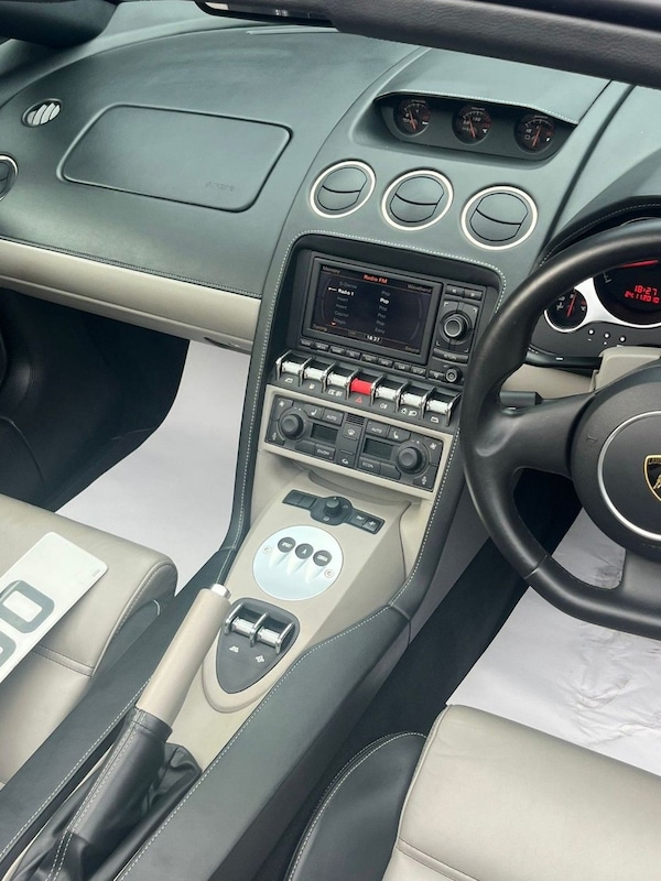 Used Lamborghini Gallardo 2011 for sale - 75122028: Photo 8
