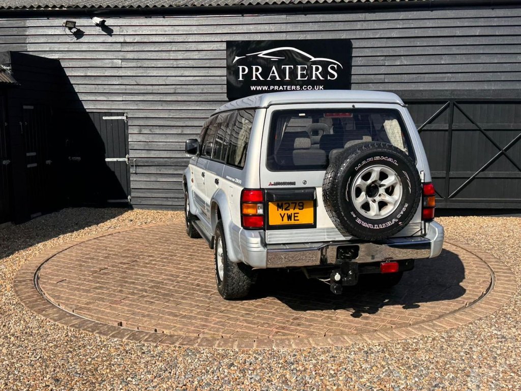 Used Mitsubishi Shogun 2002 for sale - 78061839: Photo 4