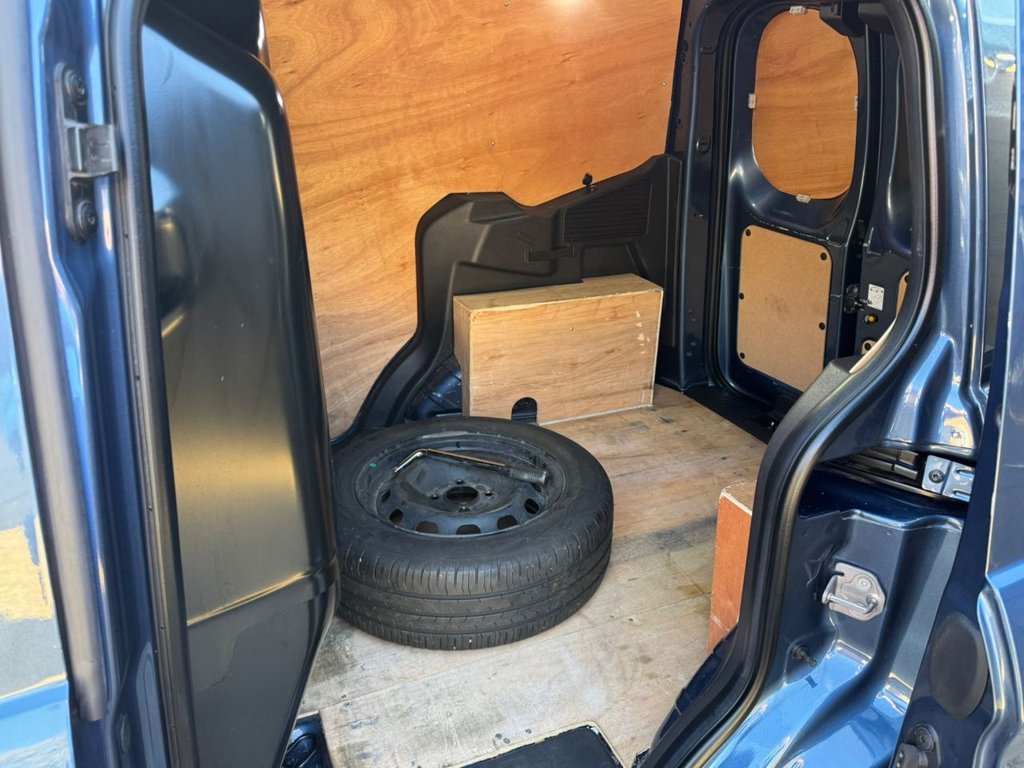 Used Ford Transit Courier 2023 for sale - 76274042: Photo 12