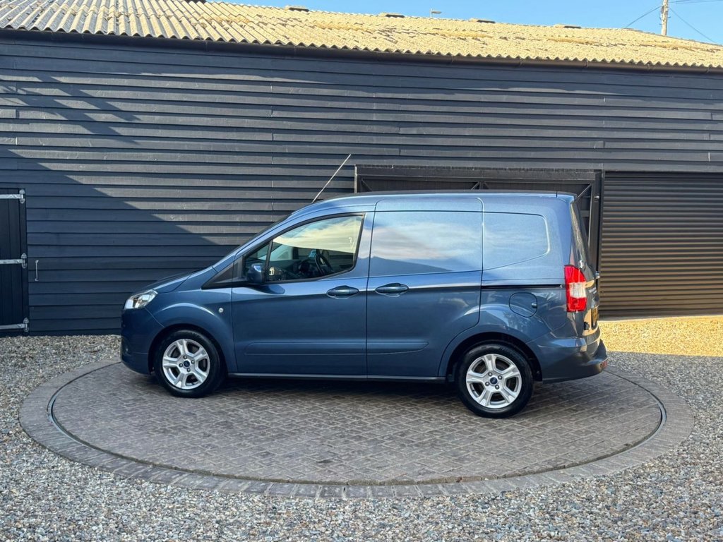 Used Ford Transit Courier 2023 for sale - 76274042: Photo 6