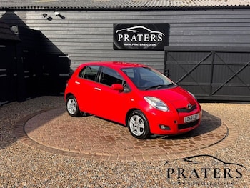 Used Toyota Yaris 2010 for sale - 79059155: Photo