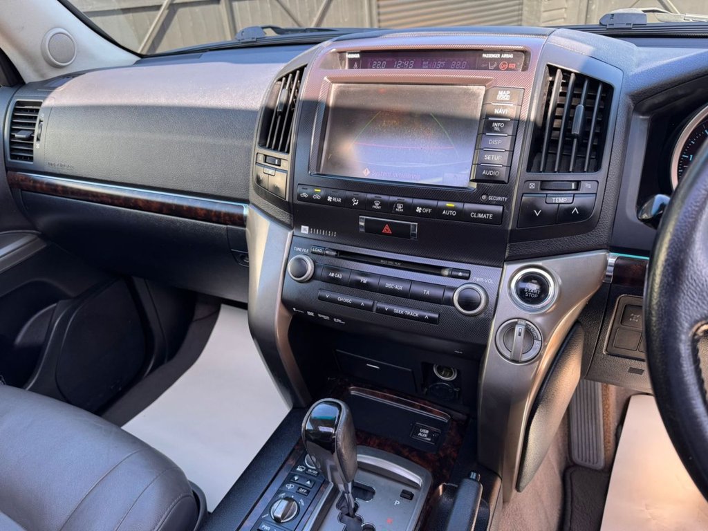 Used Toyota Land Cruiser 2010 for sale - 77978951: Photo 13