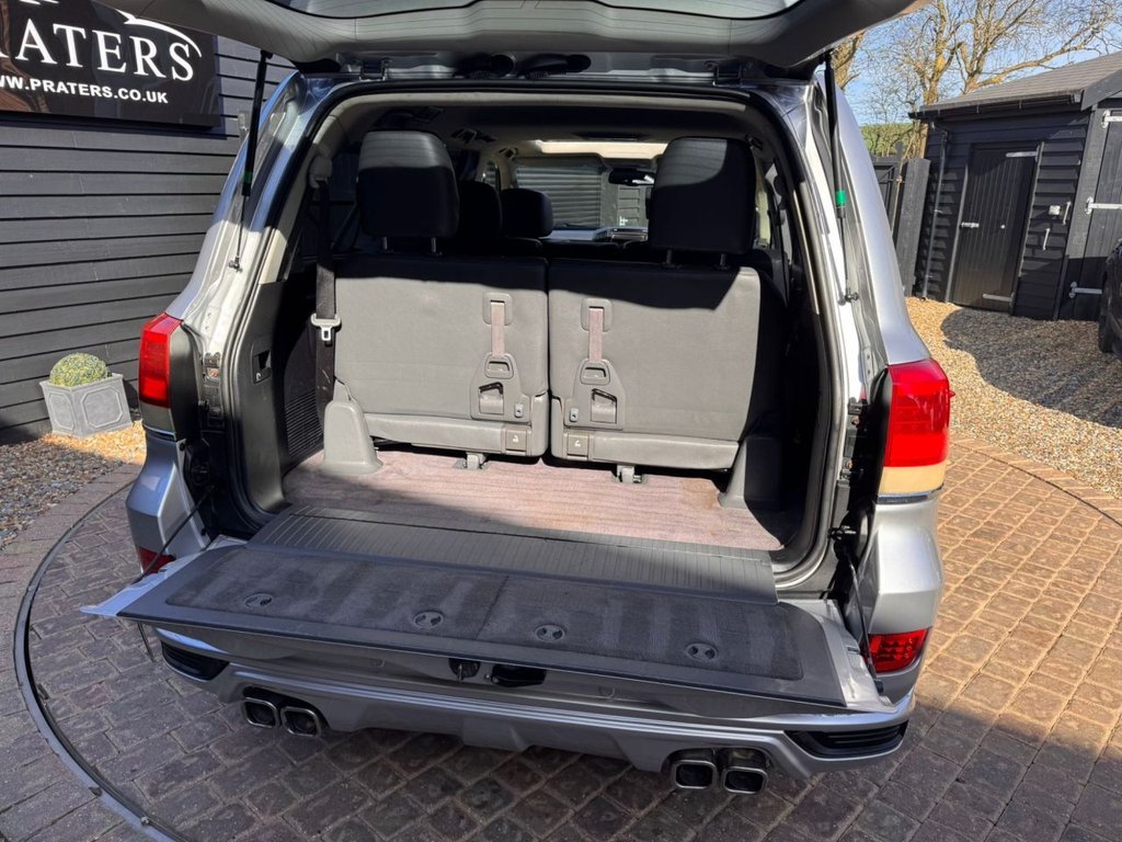 Used Toyota Land Cruiser 2010 for sale - 77978951: Photo 21