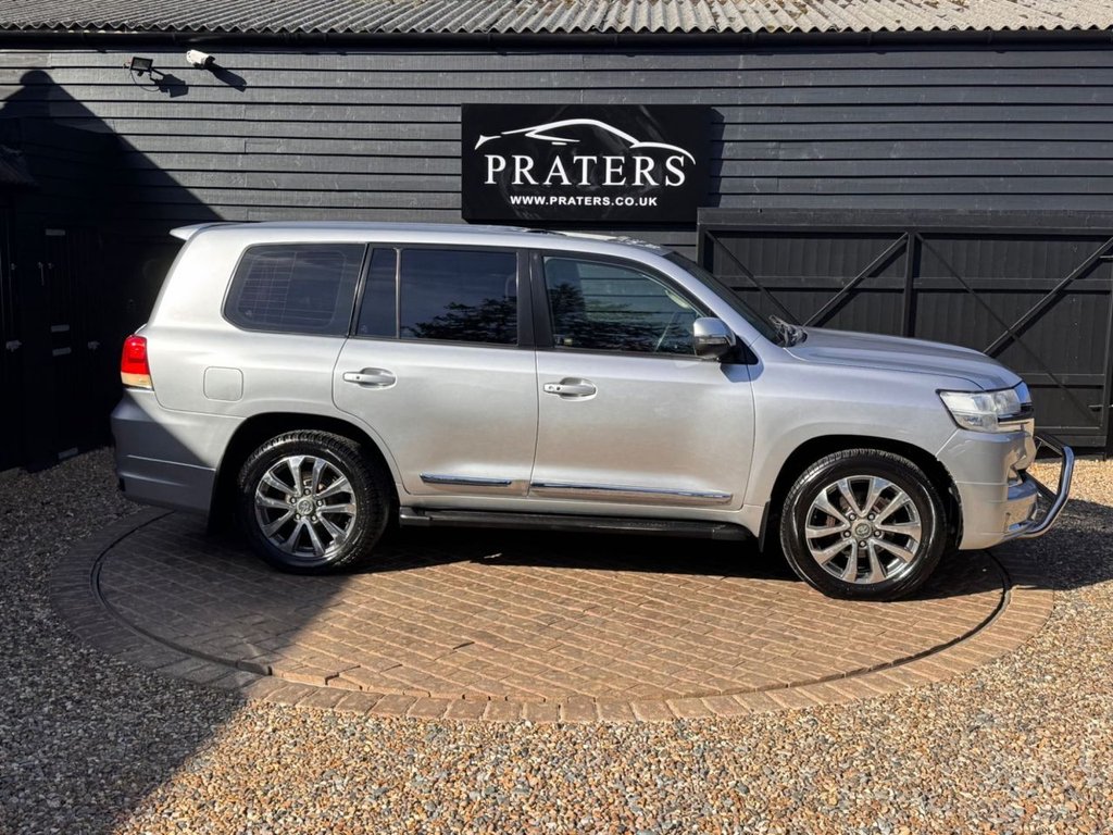 Used Toyota Land Cruiser 2010 for sale - 77978951: Photo 26