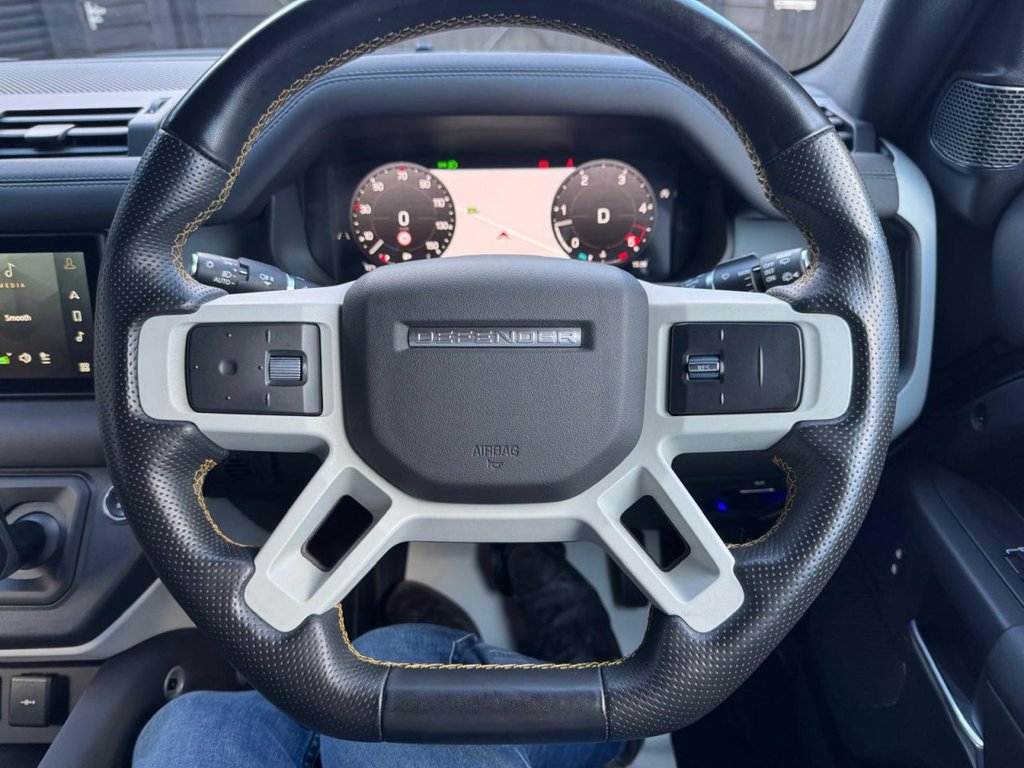 Used Land Rover Defender 2023 for sale - 78044456: Photo 16