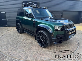 Used Land Rover Defender 2023 for sale - 78044456: Photo