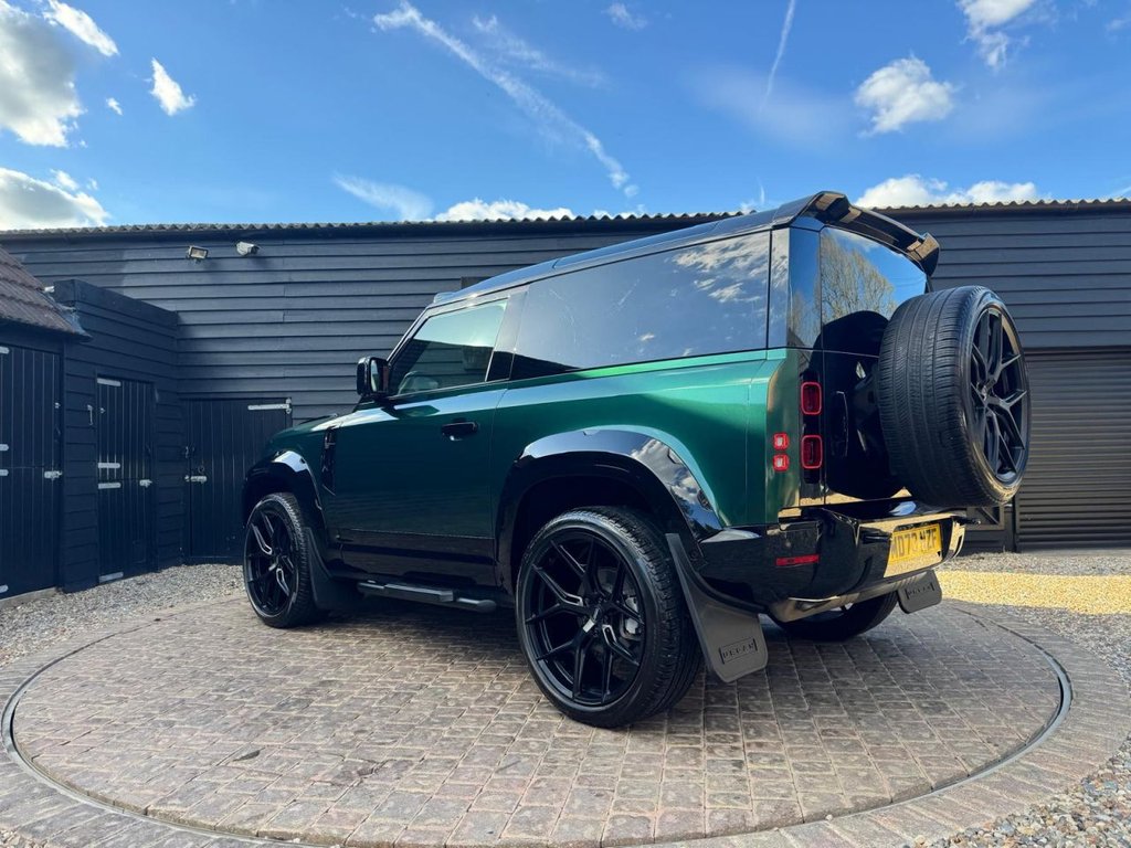 Used Land Rover Defender 2023 for sale - 78044456: Photo 3