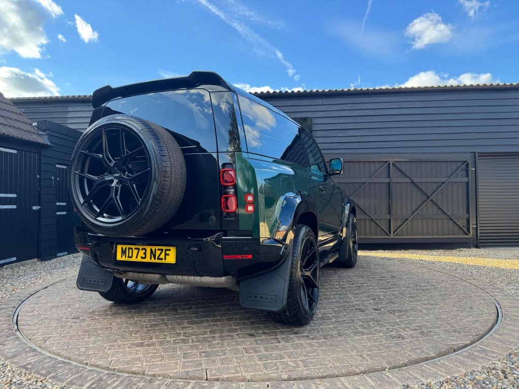 Used Land Rover Defender 2023 for sale - 78044456: Photo 32