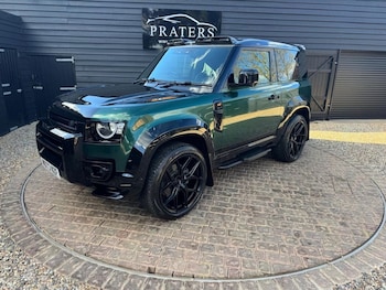 Used Land Rover Defender 2023 for sale - 78044456: Photo