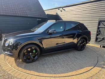 Used Bentley Bentayga 2016 for sale - 78919145: Photo