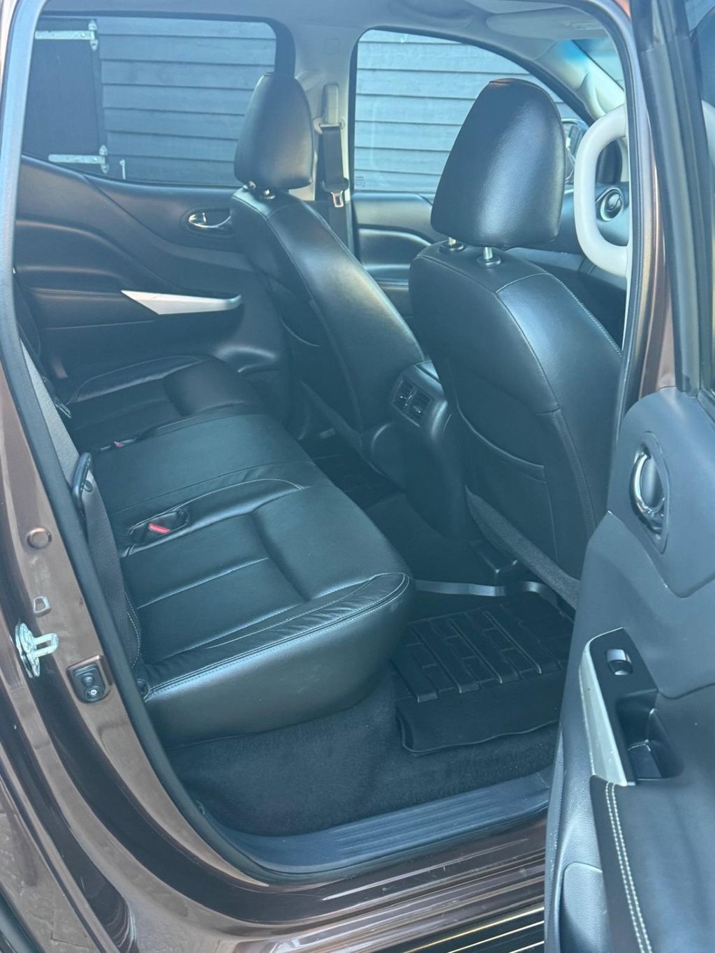 Used Nissan Navara 2017 for sale - 77096409: Photo 11