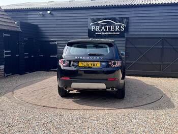 Used Land Rover Discovery Sport 2016 for sale - 78458716: Photo