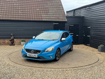 Used Volvo V40 2013 for sale - 76274041: Photo