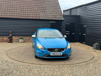 Used Volvo V40 2013 for sale - 76274041: Photo