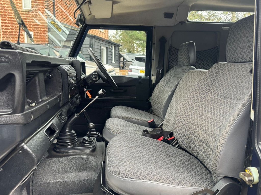 Used Land Rover Defender 2003 for sale - 77967696: Photo 12