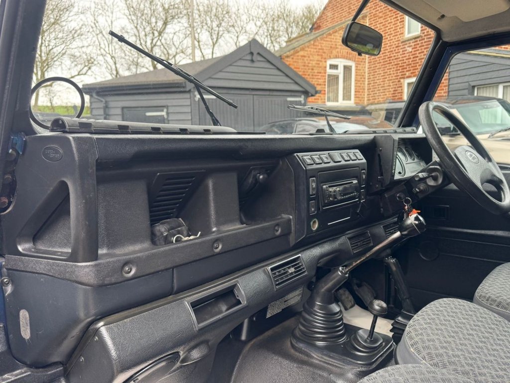 Used Land Rover Defender 2003 for sale - 77967696: Photo 13