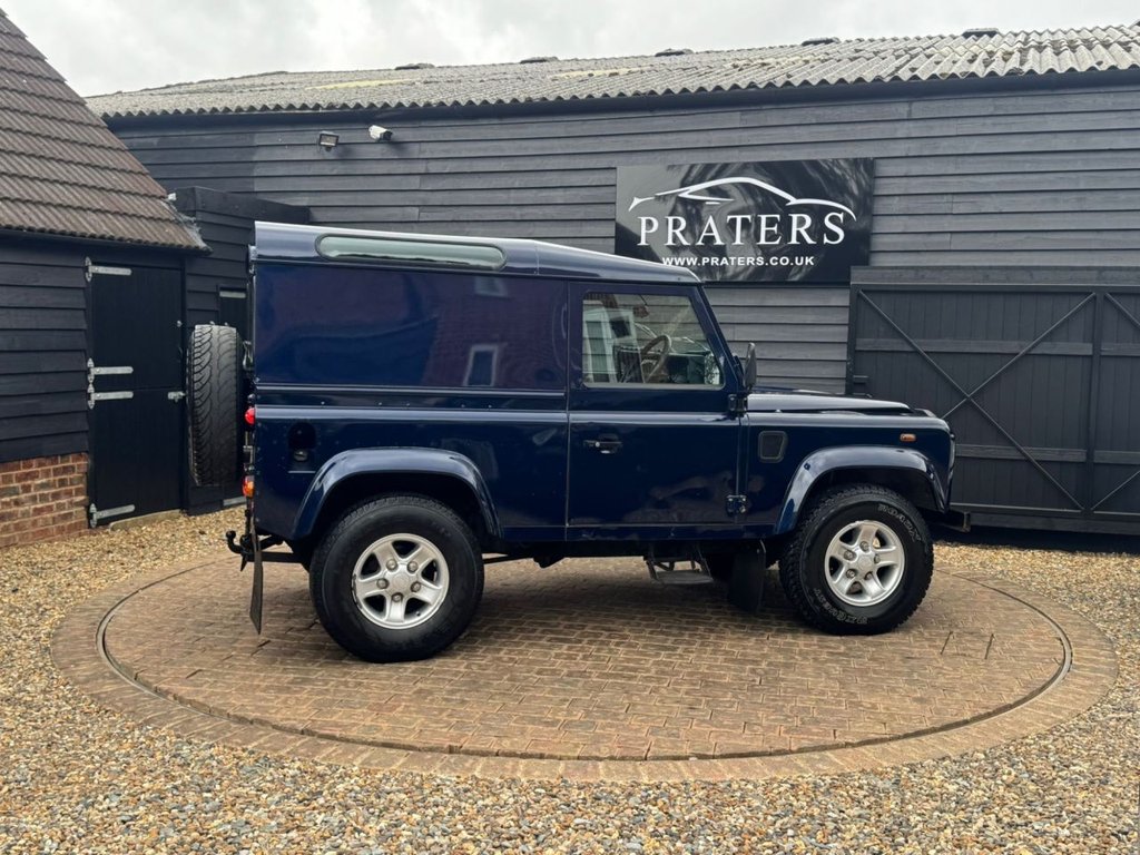 Used Land Rover Defender 2003 for sale - 77967696: Photo 16
