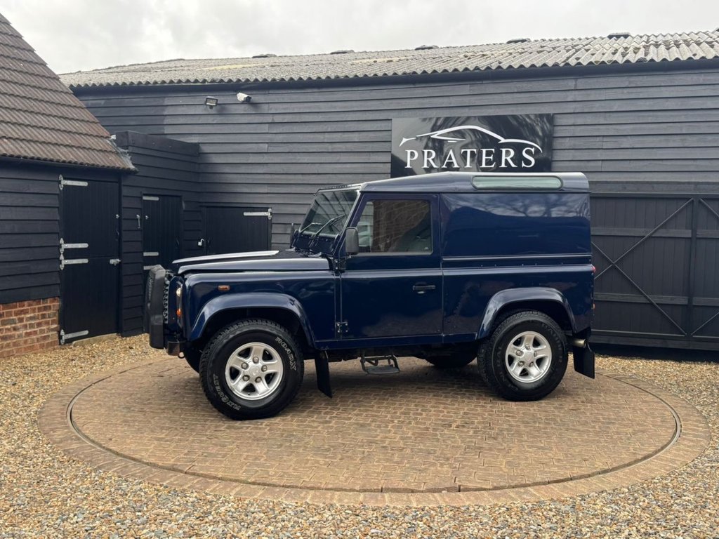 Used Land Rover Defender 2003 for sale - 77967696: Photo 21