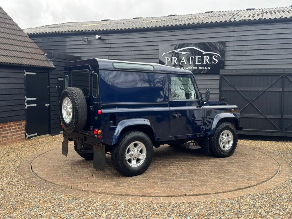 Used Land Rover Defender 2003 for sale - 77967696: Photo 22