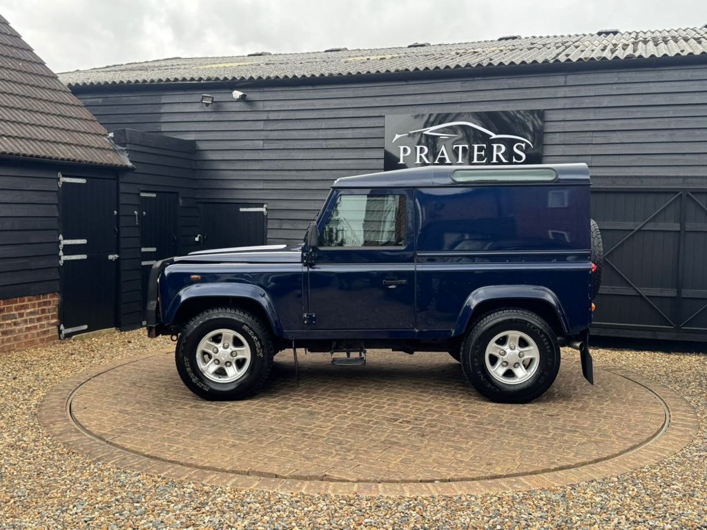 Used Land Rover Defender 2003 for sale - 77967696: Photo 6