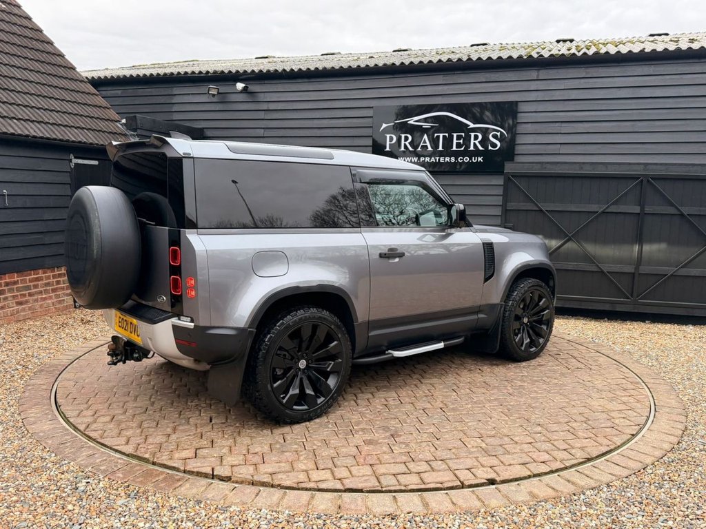 Used Land Rover Defender 2021 for sale - 77239327: Photo 21