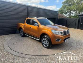 Used Nissan Navara 2016 for sale - 74889703: Photo