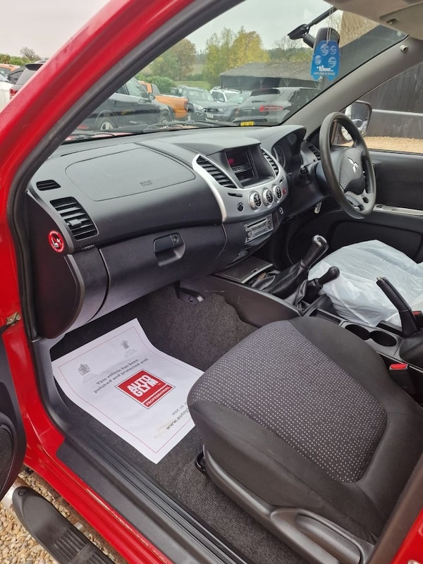 Used Mitsubishi L200 2015 for sale - 76172918: Photo 11