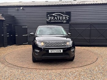 Used Land Rover Discovery Sport 2017 for sale - 78833106: Photo