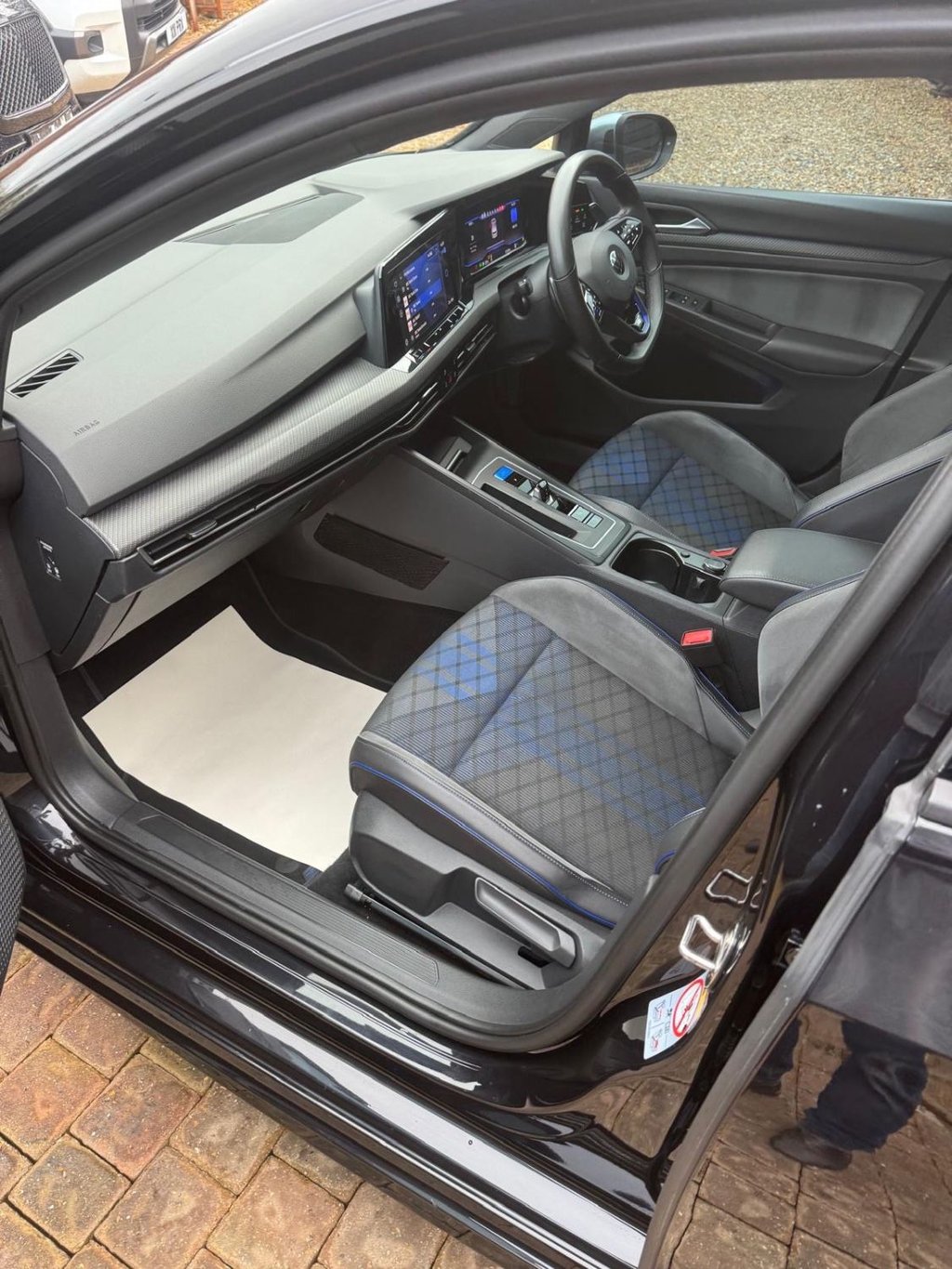 Used Volkswagen Golf 2022 for sale - 77239330: Photo 11