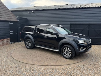 Nissan - Navara