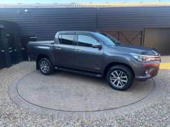 Used Toyota Hilux 2019 for sale - 74238213: Photo