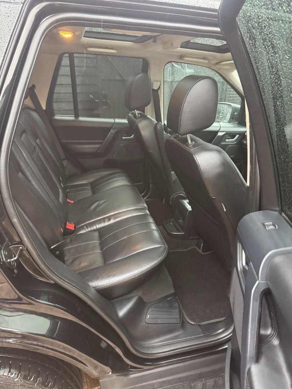 Used Land Rover Freelander 2011 for sale - 77307390: Photo 12