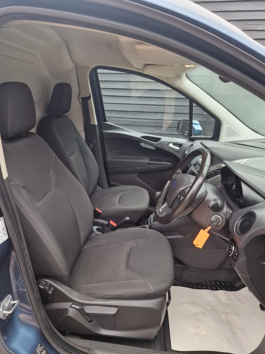 Used Ford Transit Courier 2023 for sale - 76274046: Photo 10