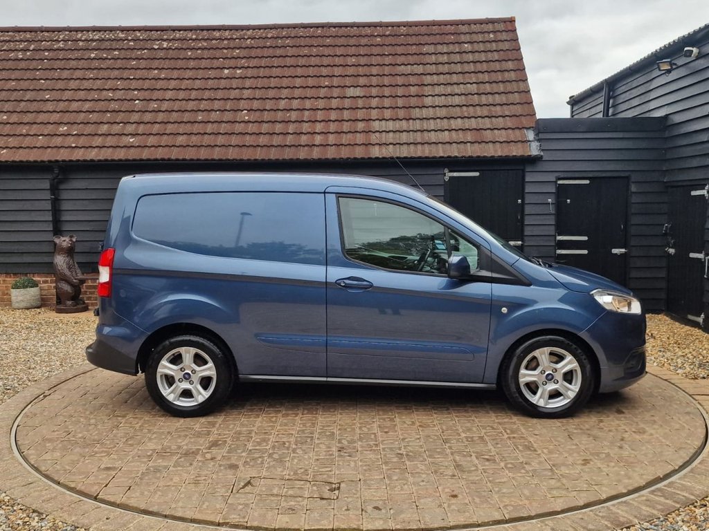 Used Ford Transit Courier 2023 for sale - 76274046: Photo 25