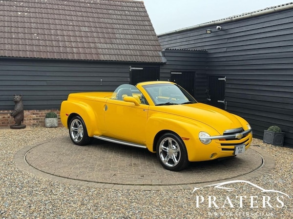 Used Chevrolet SSR 2004 for sale - 75230471: Photo 1