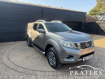 Nissan - Navara