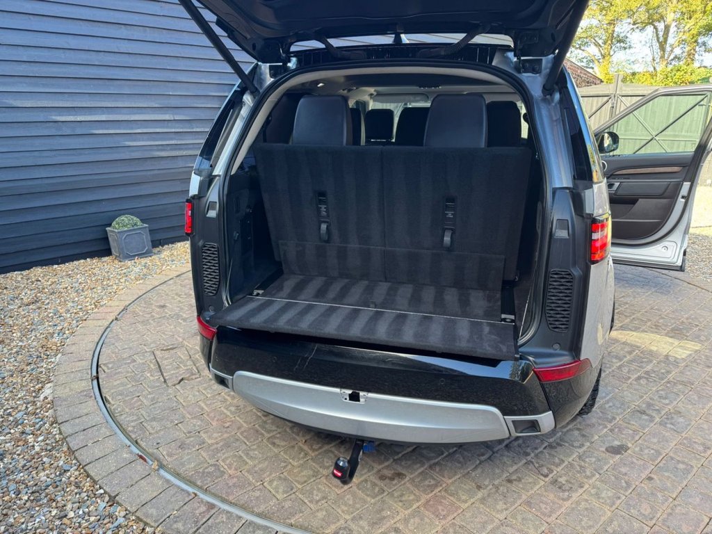 Used Land Rover Discovery 5 2017 for sale - 76266650: Photo 17