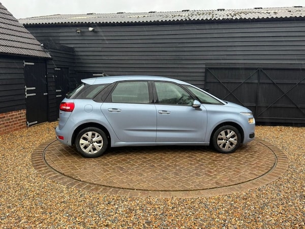 Used Citroen C4 Picasso 2015 for sale - 76202734: Photo 5